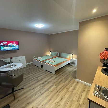 Top-Moderne Ferienwohnung Und Apartments Auf Frueherem Wunderschoenen Bauernhof Im Elbe-Elster-Kreis In Brandenburg Bei Herzberg-Elster, Schoenewalde, Holzdorf Екстер'єр фото