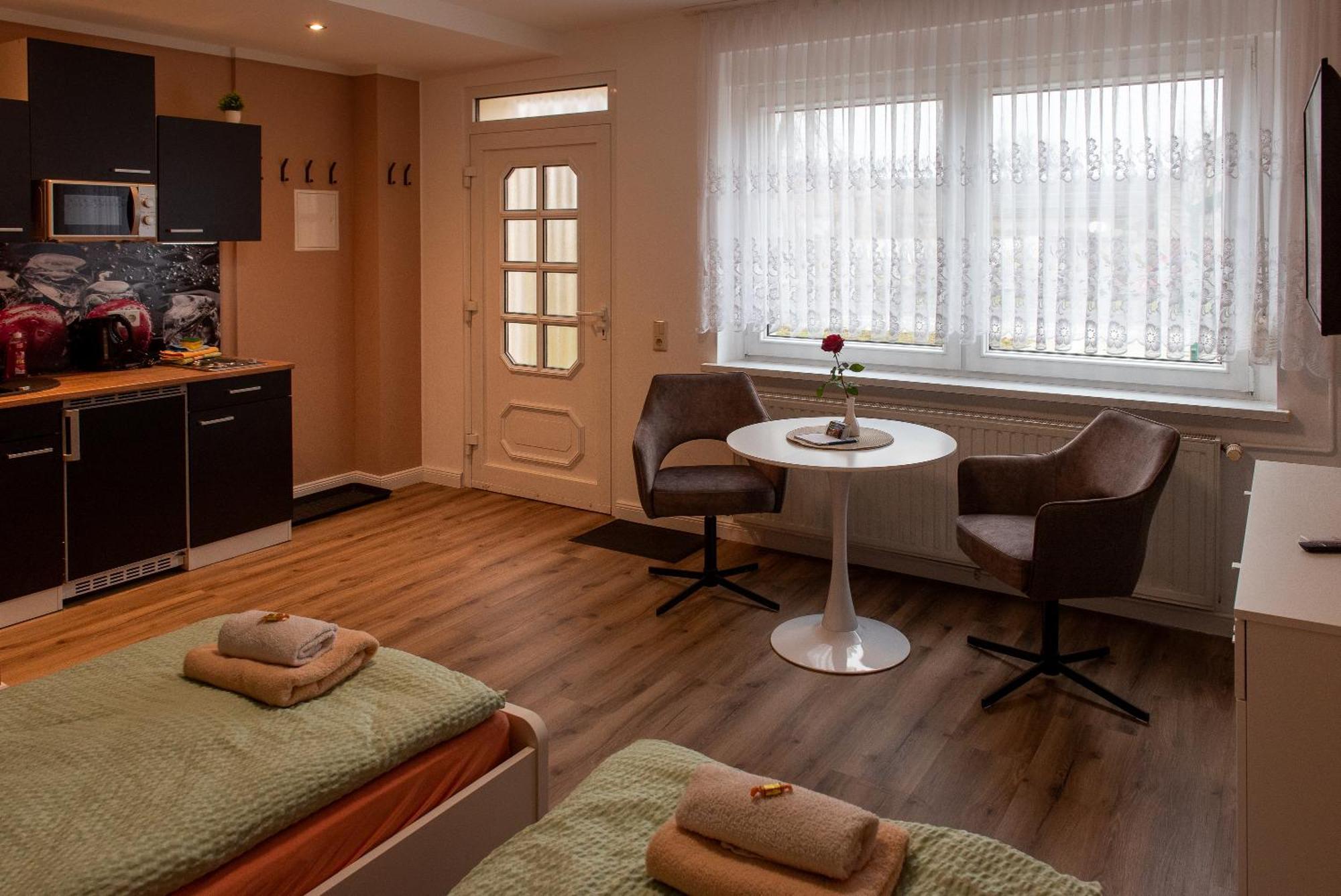 Top-Moderne Ferienwohnung Und Apartments Auf Frueherem Wunderschoenen Bauernhof Im Elbe-Elster-Kreis In Brandenburg Bei Herzberg-Elster, Schoenewalde, Holzdorf Екстер'єр фото