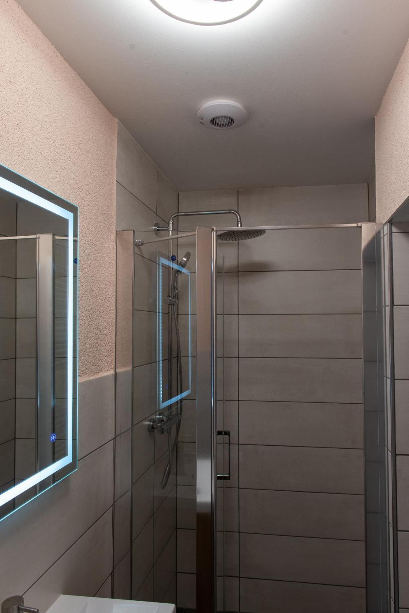 Top-Moderne Ferienwohnung Und Apartments Auf Frueherem Wunderschoenen Bauernhof Im Elbe-Elster-Kreis In Brandenburg Bei Herzberg-Elster, Schoenewalde, Holzdorf Екстер'єр фото